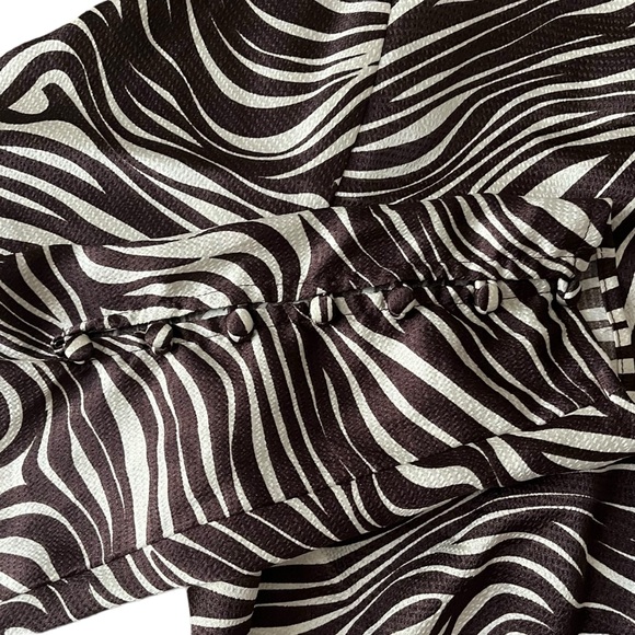 Sold - Picture 4 of 10